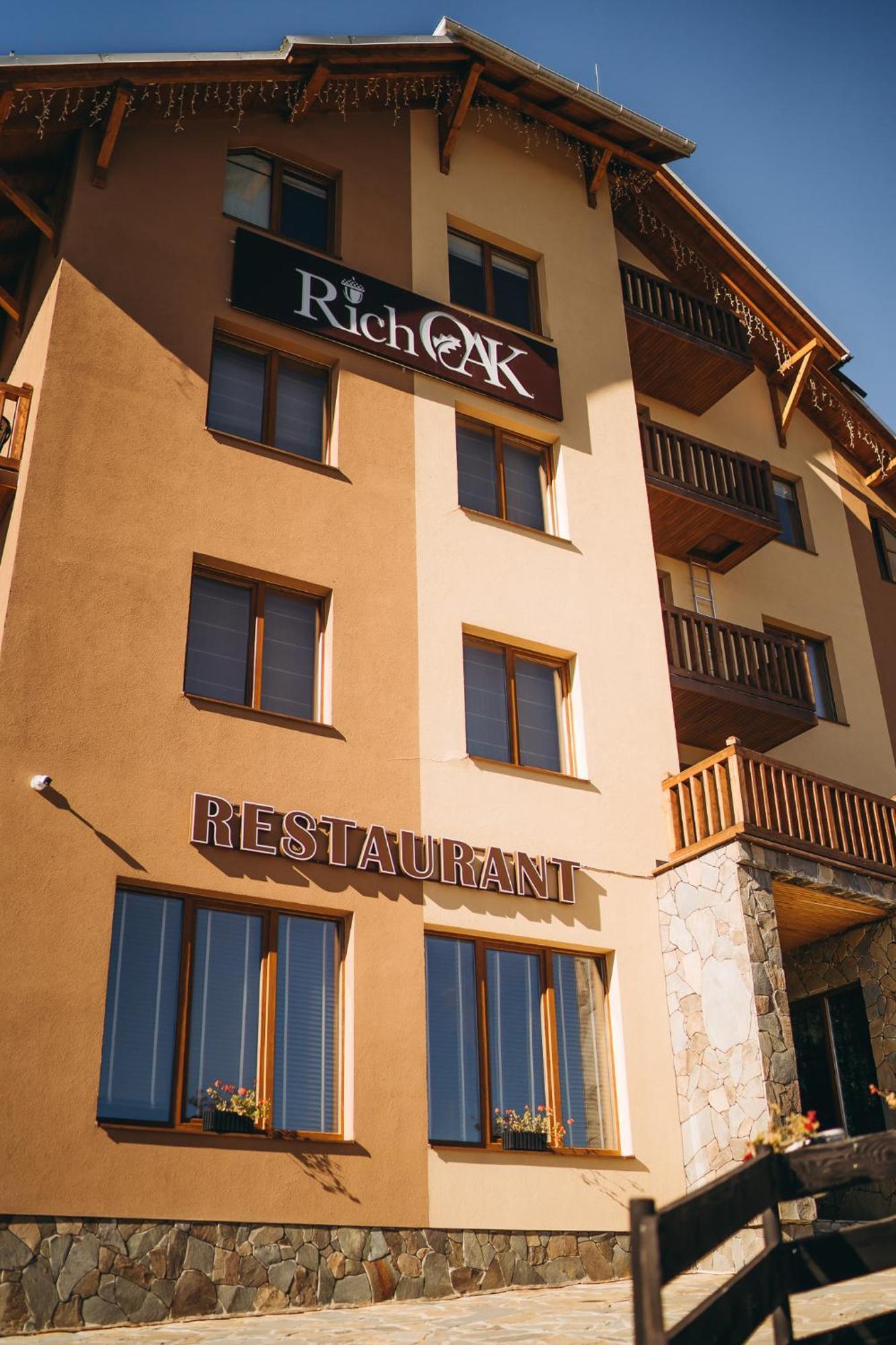 Hotel Rich OAK Jablunyzja Exterior foto